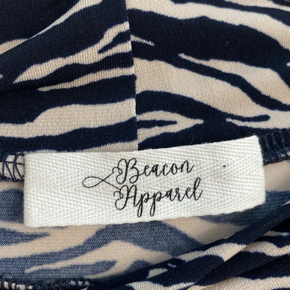 Zebra print mock neck top - Picture 3 of 4